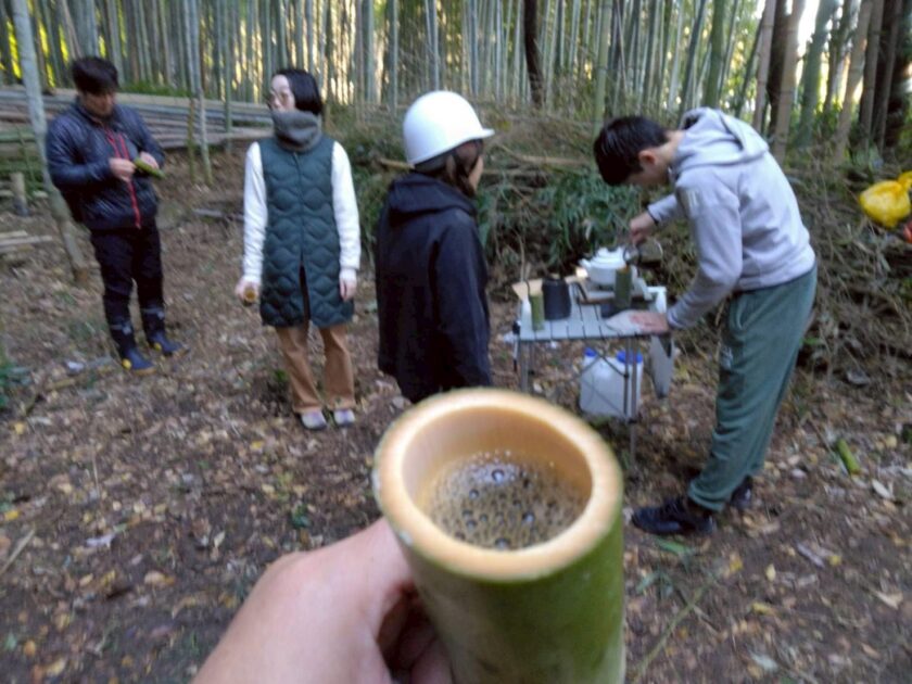 竹の器で乾杯